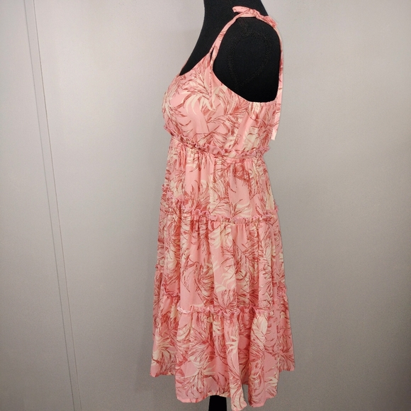 NWOT VICI Tie Strap Tiered Flowy Mini Sun Dress in Palm Leaf Pattern Sz. S - Picture 10 of 15